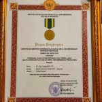 Bupati Karawang meraih Penghargaan Pelayanan Koperasi dan UKM Kategori Kedinasan Nasional
