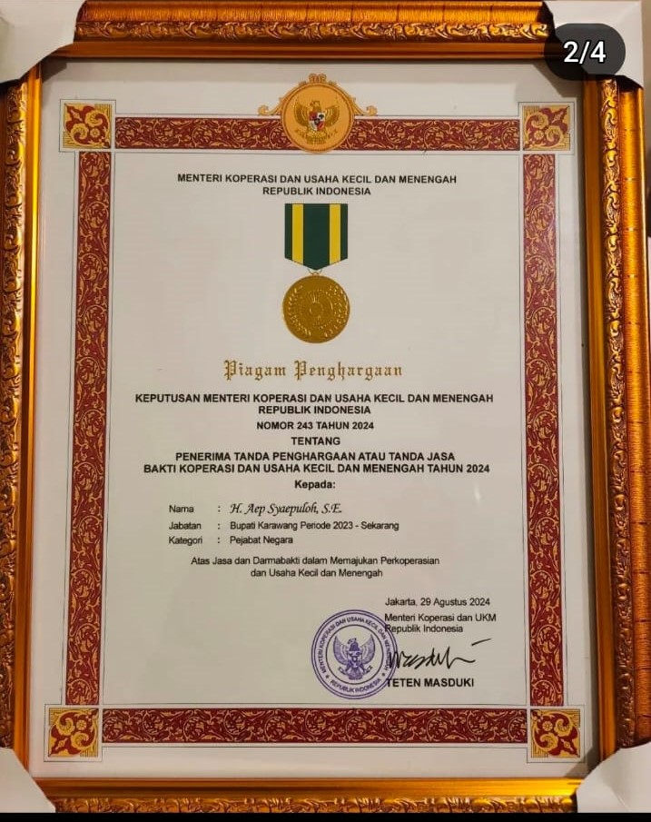 Bupati Karawang meraih Penghargaan Pelayanan Koperasi dan UKM Kategori Kedinasan Nasional