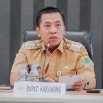 Dalam Rapat Paripurna DPRD, Bupati Karawang sampaikan pembentukan panitia khusus beserta pengantar&hellip;
