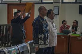 Perjuangan Warga Sumsel Melawan Kabut Asap Berlanjut: Tiga Guru Besar Hadirkan Bukti Kuat di Pengadilan
