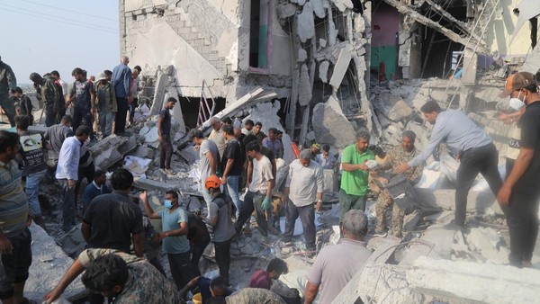 Tragedi Minab: 40 Anak Tewas di Tengah Serangan AS–Israel, Warga Iran Terbelah