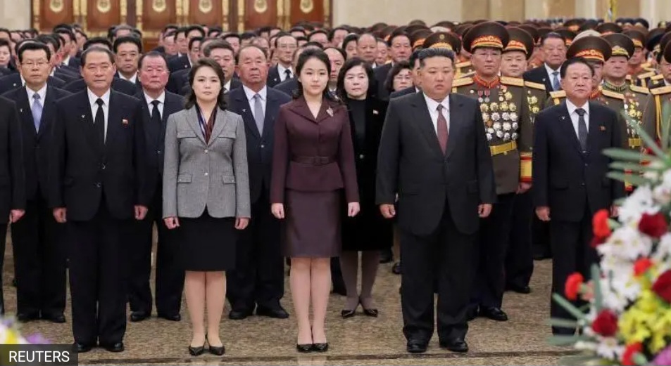 Di Balik Jaket Dior Kim Ju Ae, Ada Sinyal Pergantian Kekuasaan Korea Utara