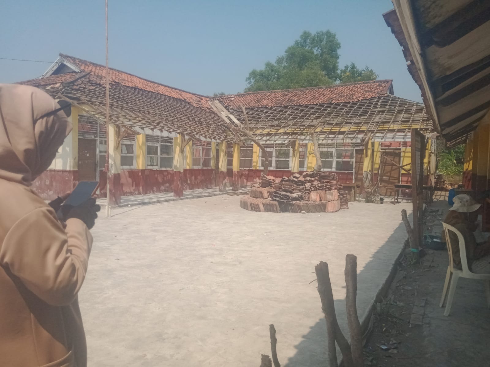 Proyek Rehabilitasi SDN Kutagandok III Tidak Ada Aktifitas Pembangunan, DPP AJIB Desak Dinas Pendidikan Turun Tangan