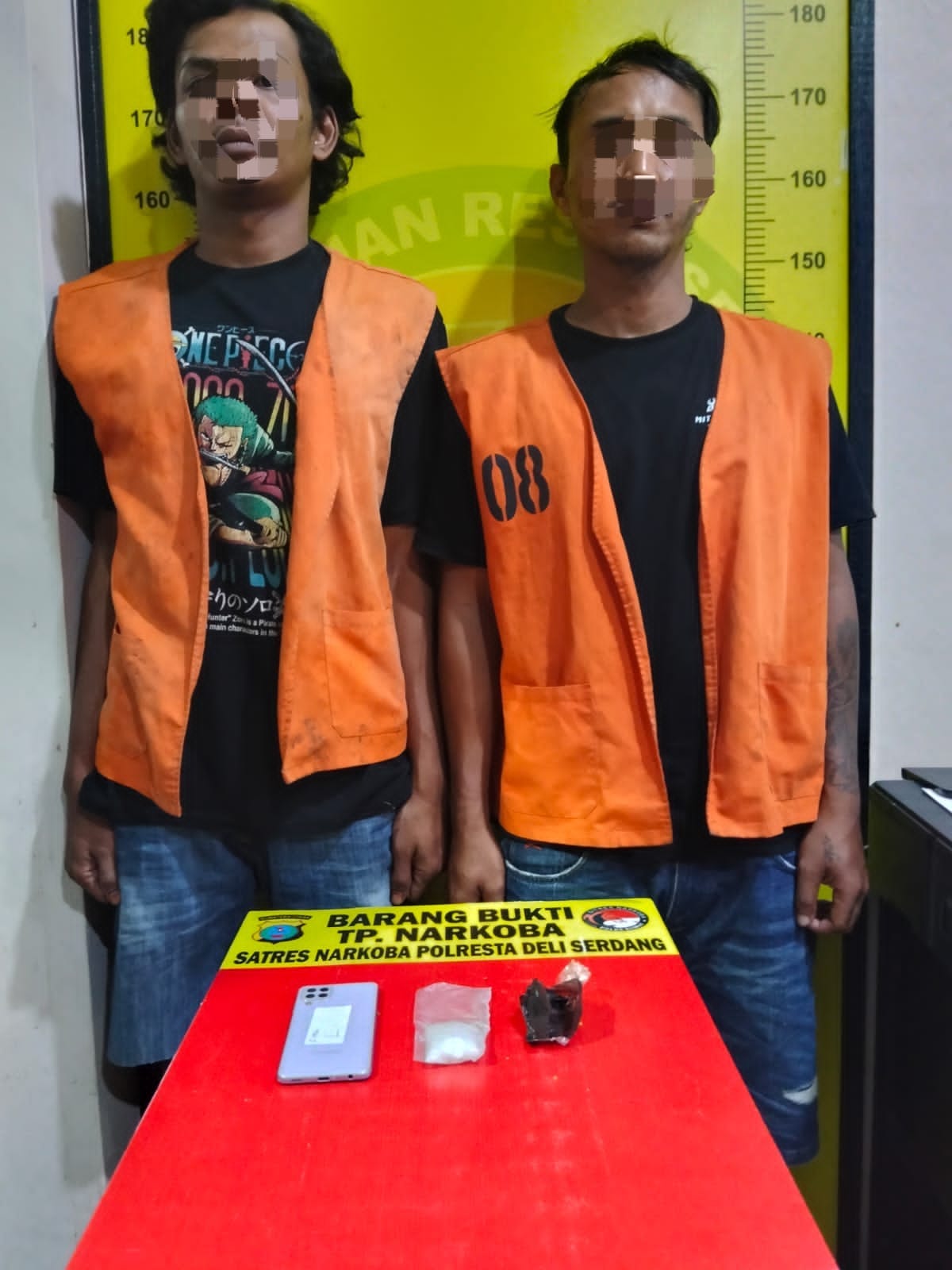 Jebakan di Balai Desa: Polresta Deli Serdang Bekuk Dua Pengedar Sabu 20 Gram